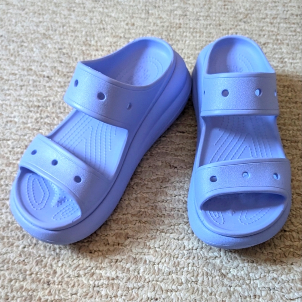 Crocs Classic Crush sandal moon jelly